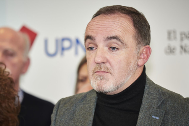 Archivo - El presidente de UPN, Javier Esparza, durante una rueda de prensa, en la sede de UPN, a 12 de diciembre de 2022, en Pamplona, Navarra (España).