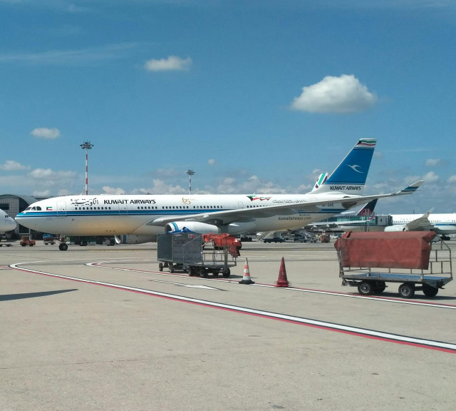 Archivo - Avión de Kuwait Airways