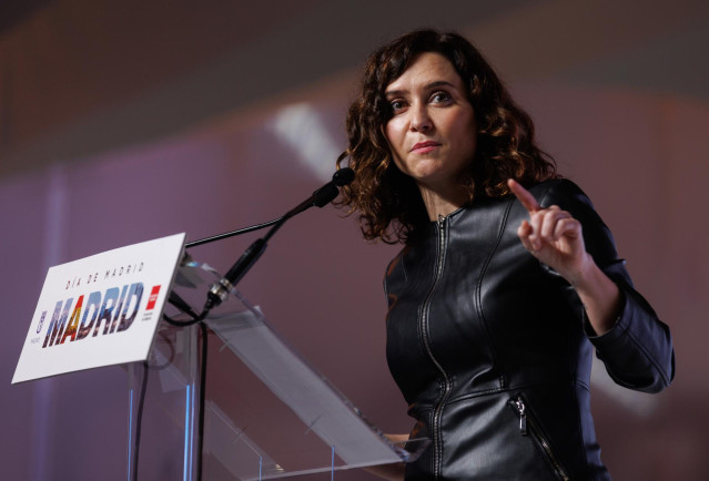 La presidenta de la Comunidad de Madrid, Isabel Díaz Ayuso, interviene en el acto de celebración del Día de Madrid de la tercera jornada de Fitur 2023.