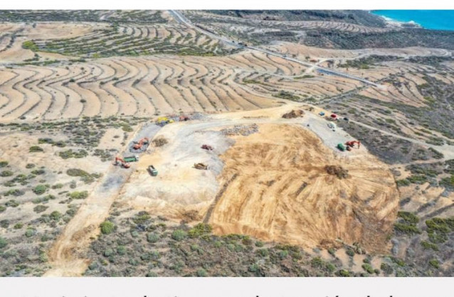 Solar donde se pretende construir la urbanización Cuna del Alma, en las proximidades del puertito de Adeje