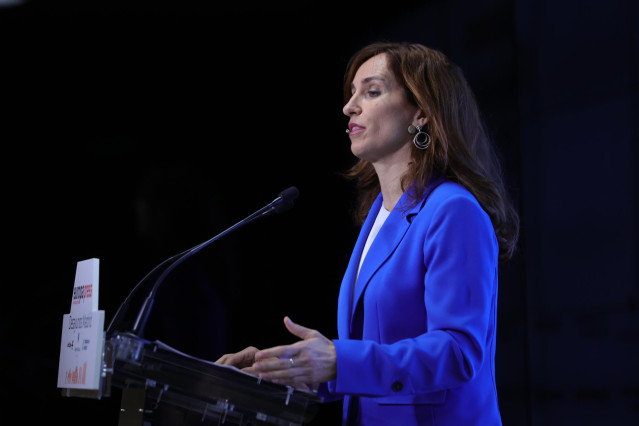 La portavoz de Más Madrid en la Asamblea de Madrid, Mónica García, interviene durante un desayuno informativo de Europa Press