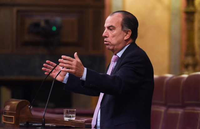 Archivo - El diputado de UPN Carlos García Adanero, en una sesión plenaria en el Congreso de los Diputados, a 22 de noviembre de 2022, en Madrid (España). Los Presupuestos Generales del Estado (PGE) para 2023 llegaron al Pleno del Congreso de los Diputado