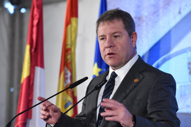 El presidente de Castilla-La Mancha, Emiliano García-Page, inaugura, en la localidad toledana de Casarrubios del Monte, la nueva Estación Depuradora de Aguas Residuales.
