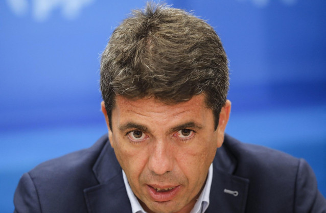 Archivo - El presidente del PP de la Comunitat Valenciana, Carlos Mazón, interviene en una entrevista con Europa Press