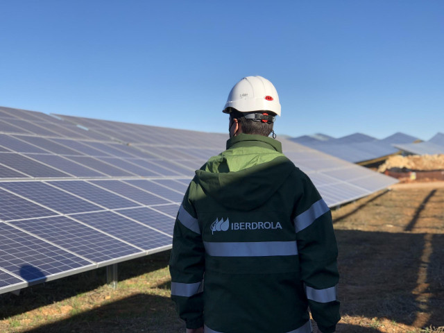 Archivo - El parque fotovoltaico Olmedilla de Iberdrola, en Cuenca,