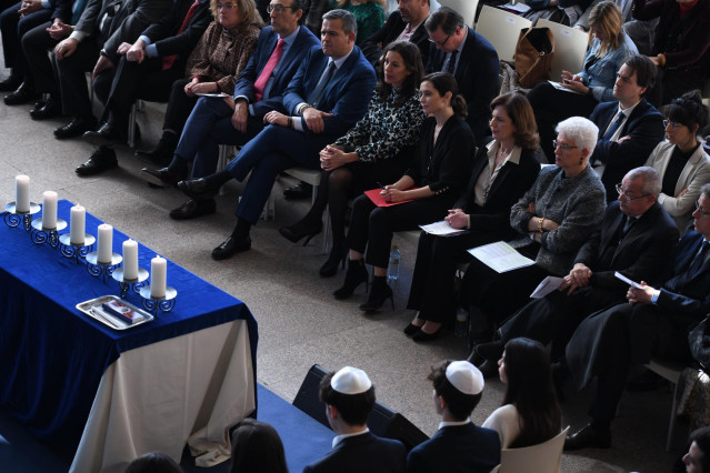 La Asamblea De Madrid, Junto Con La Comunidad Judía Madrileña, Ha Honrado Este Martes A Las Víctimas Del Holocausto Con Motivo Del Día De La Memoria Del Holocausto Y Prevención De Los Crímenes Contra La Humanidad