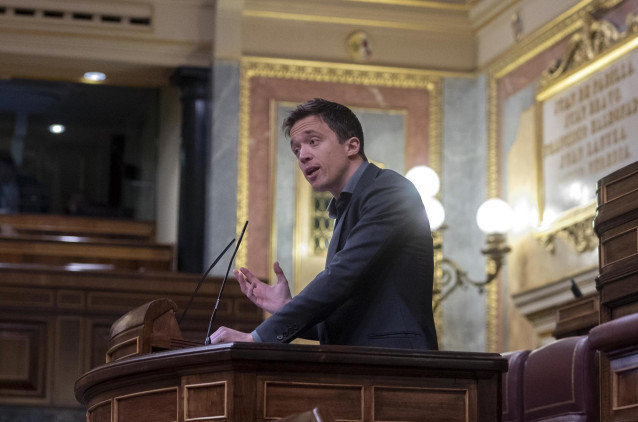 El líder de Más País, Iñigo Errejón, interviene en el Pleno del Congreso de los Diputados, a 24 de enero de 2023, en Madrid (España).