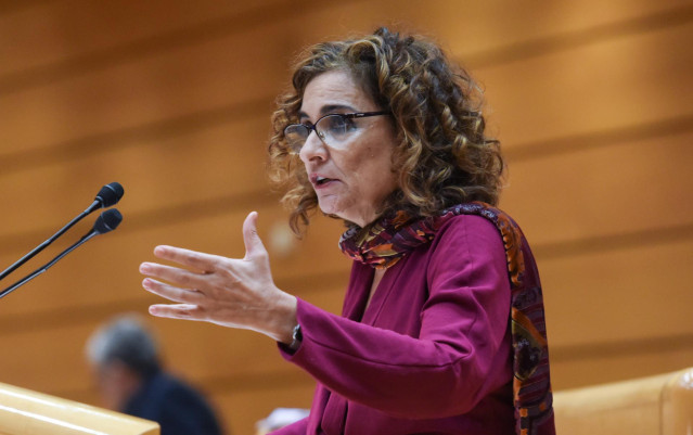 Archivo - La ministra de Hacienda y Función Pública, María Jesús Montero, interviene durante el debate de los Presupuestos Generales del Estado (PGE) en el Senado, a 12 de diciembre de 2022, en Madrid (España). Tras su aprobación en el congreso el pasado