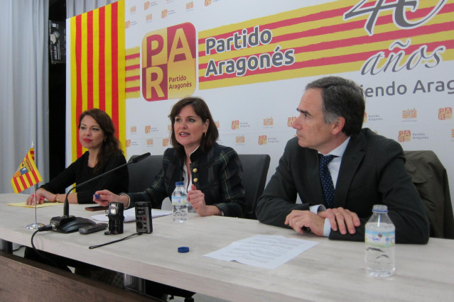 Archivo - Marina Sevilla, Elena Allué y Xavier de Pedro