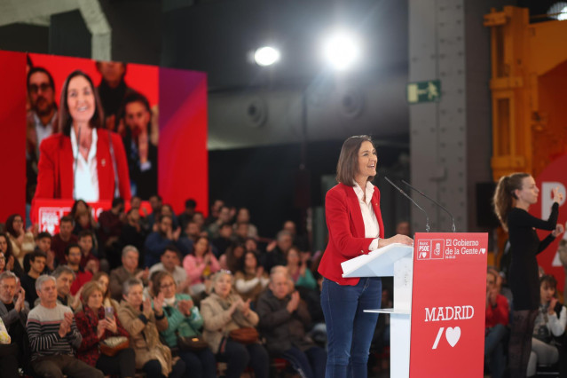 La ministra de Industria, Comercio y Turismo, Reyes Maroto, interviene en su presentación como candidata a la lcaldía de Madrid, en La Nave de Villaverde.