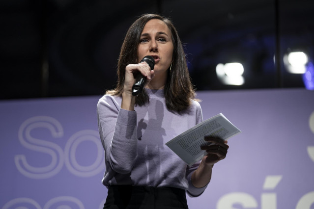 La secretaria general de Podemos y ministra de Derechos Sociales y Agenda 2030, Ione Belarra, interviene durante el acto '¿Consentiste o no? Solo sí es sí', en el Círculo de Bellas Artes, a 5 de febrero de 2023, en Madrid, (España).