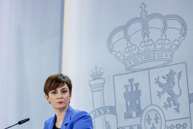 La ministra de Política Territorial y portavoz del Gobierno, Isabel Rodríguez, durante una rueda de prensa posterior al Consejo de Ministros, en el Palacio de la Moncloa, a 24 de enero de 2023, en Madrid (España).