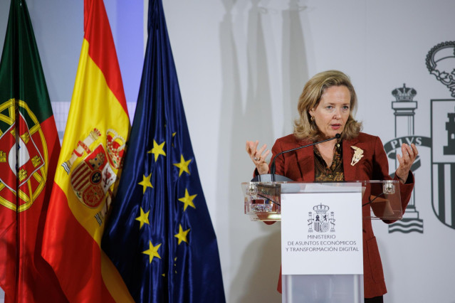 La vicepresidenta primera y ministra de Asuntos Económicos y Transformación Digital, Nadia Calviño, durante una rueda de prensa posterior al evento 'Economic priorities for Europe in 2023', a 6 de febrero de 2023, en Madrid (España). Durante el debate, ha