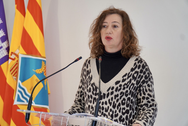 La presidenta del Govern, Francina Armengol, en declaraciones a los medios.