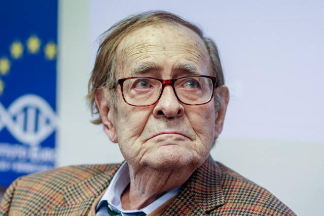 Archivo - El exdiputado en las Cortes Generales y economista, Ramón Tamames,