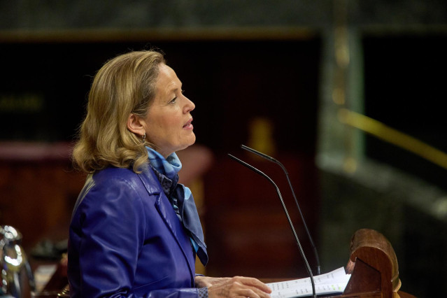 Archivo - La vicepresidenta primera y ministra de Asuntos Económicos y Transformación Digital, Nadia Calviño