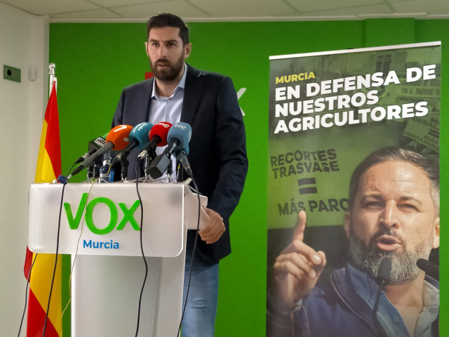 El presidente provincial de Vox, José Ángel Antelo, durante la rueda de prensa