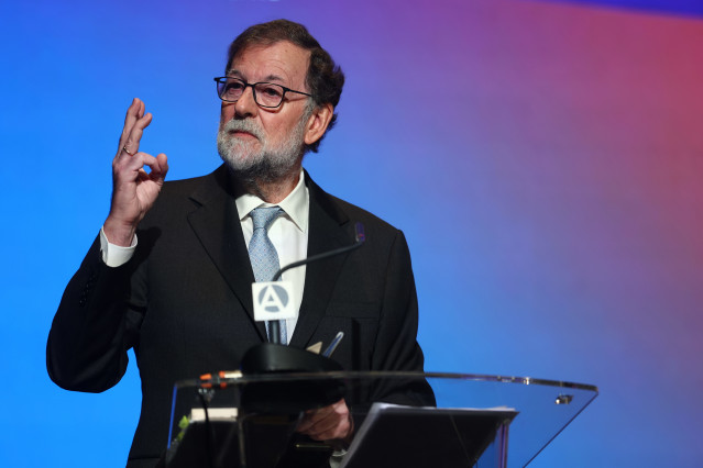 Archivo - El expresidente del Gobierno Mariano Rajoy, en un debate en Casa América, a 17 de octubre de 2022, en Madrid (España).