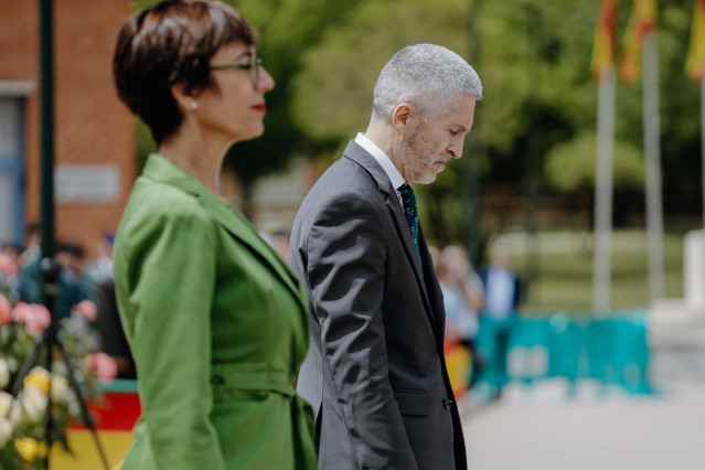 Archivo - La directora de la Guardia Civil, María Gámez, y el ministro de Interior, Fernando Grande-Marlaska, durante el acto de conmemoración del 178º aniversario de la fundación de la Guardia Civil