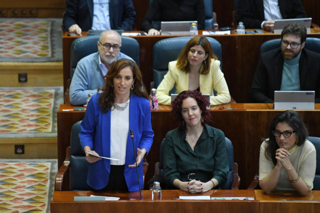 Mónica García en el Pleno de la Asamblea de Madrid