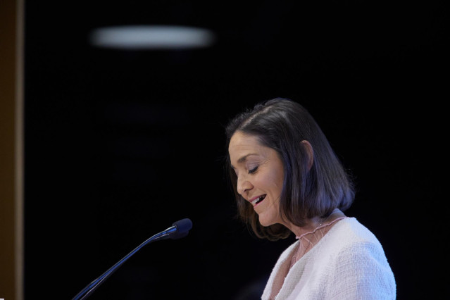 La ministra de Industria, Comercio y Turismo, Reyes Maroto, interviene durante un Desayuno Informativo de Europa Press, en el Auditorio ‘Meeting Place’, a 13 de febrero de 2023, en Madrid, (España).