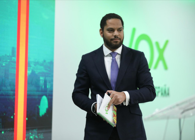 El secretario general de VOX, Ignacio Garriga, en la sede del partido