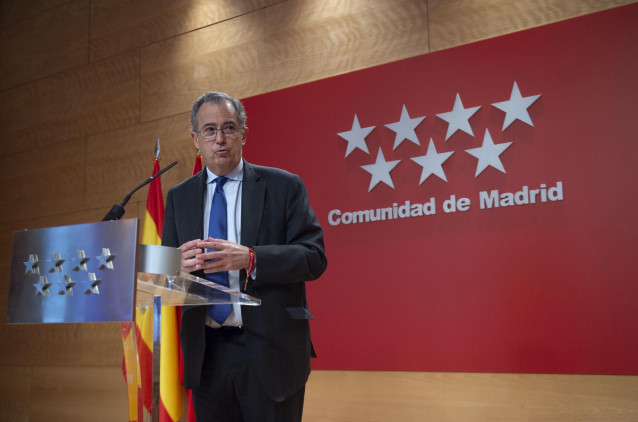 Archivo - El consejero y portavoz del Gobierno de la Comunidad de Madrid, Enrique Ossorio, comparece tras la reunión del Consejo de Gobierno extraordinario celebrado en la Real Casa de Correos, en Madrid (España), a 11 de marzo de 2021.