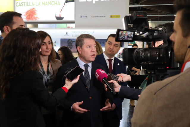 El presidente de Castilla-La Mancha, Emiliano García-Page, visita en Núremberg, la Feria Biofach 2023.