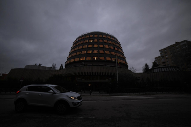 Archivo - Fachada de la sede del Tribunal Constitucional, a 21 de diciembre de 2022, en Madrid (España). Durante el Pleno, se tratará el recurso presentado por el Senado contra la decisión del TC de suspender con carácter urgente la tramitación parlamenta