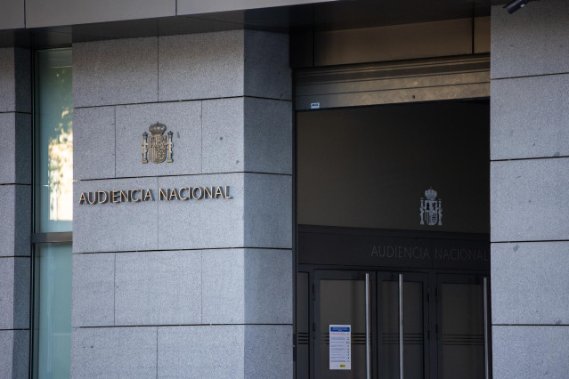 Archivo - Entrada a la Audiencia Nacional en el momento en el que dos miembros del ente público ICM han sido testigos sobre la supuesta financiación ilegal del PP madrileño en ‘Púnica’, a 7 de octubre de 2021, en Madrid, (España).