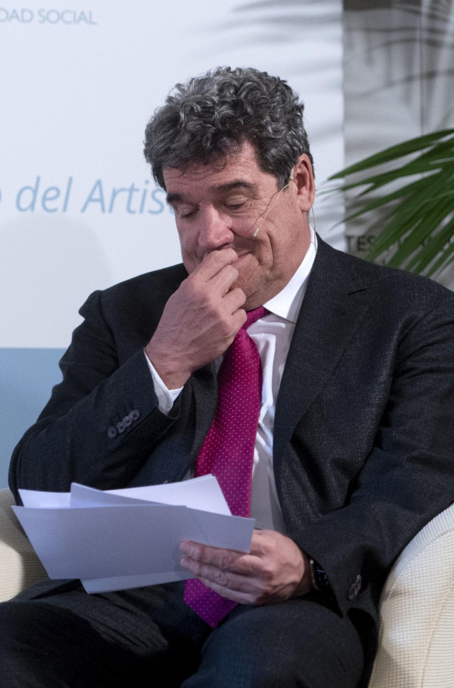 Archivo - El ministro de Inclusión, Seguridad Social y Migraciones, José Luis Escrivá