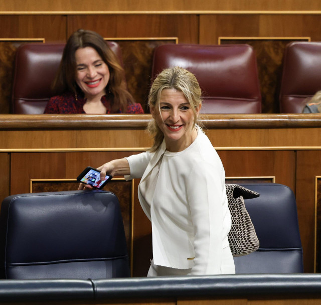 La vicepresidenta segunda y ministra de Trabajo y Economía Social, Yolanda Díaz, durante una sesión plenaria en el Congreso de los Diputados, a 16 de febrero de 2023, en Madrid (España).