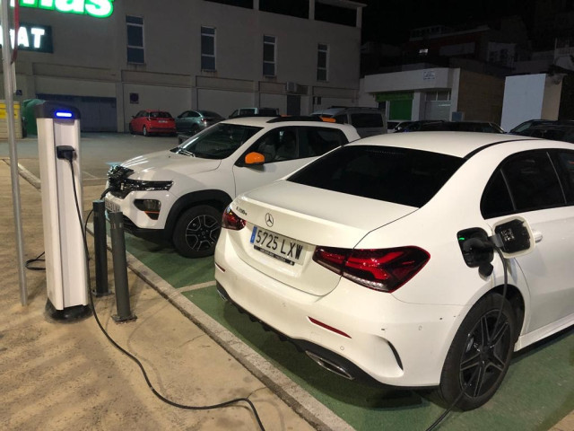 Puntos de recarga de vehículos eléctricos