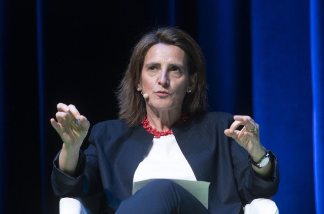 La vicepresidenta Tercera y ministra para la Transición Ecológica y el Reto Demográfico y moderadora, Teresa Ribera, interviene en la mesa redonda: 'Seguridad Energética: Oportunidades y Desafíos para una Unión Energética genuina: el pilar energético de l