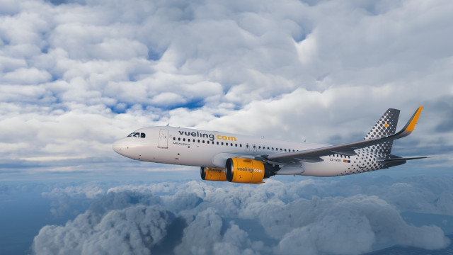 Archivo - Avión de Vueling.