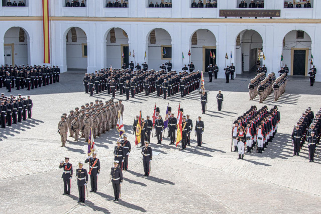 La Armada celebra en San Fernando el 484 aniversario de la Infantería de Marina la unidad anfibia 