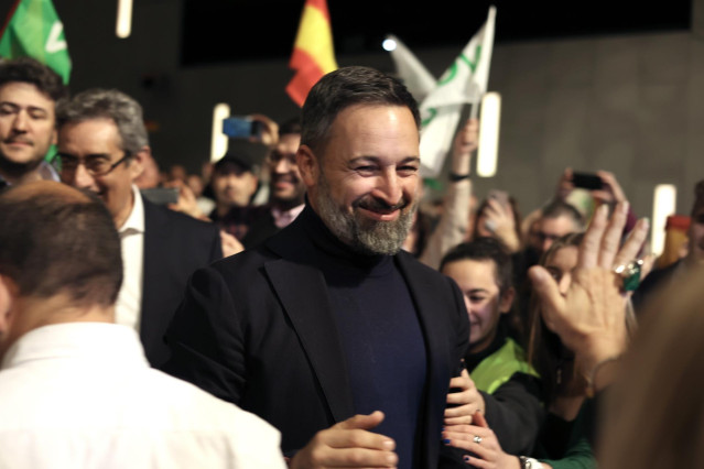 El presidente de VOX, Santiago Abascal, a su llegada a la campaña ‘España, decide’ en el Palacio de Congresos de Zaragoza.