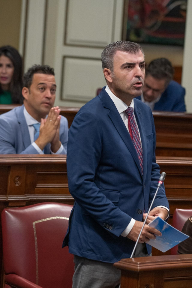Archivo - Manuel Domínguez asume la portavocía del Grupo Popular en el Parlamento de Canarias