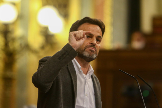 Archivo - El presidente del grupo de Unidas Podemos en el Congreso, Jaume Asens, interviene durante una sesión plenaria en el Congreso de los Diputados, en Madrid (España), a 15 de diciembre de 2020.