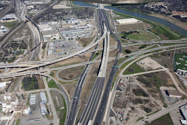 Archivo - Autopista que Ferrovial ampliará en Estados Unidos