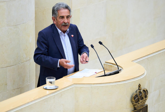 Archivo - El presidente de Cantabria, Miguel Ángel Revilla