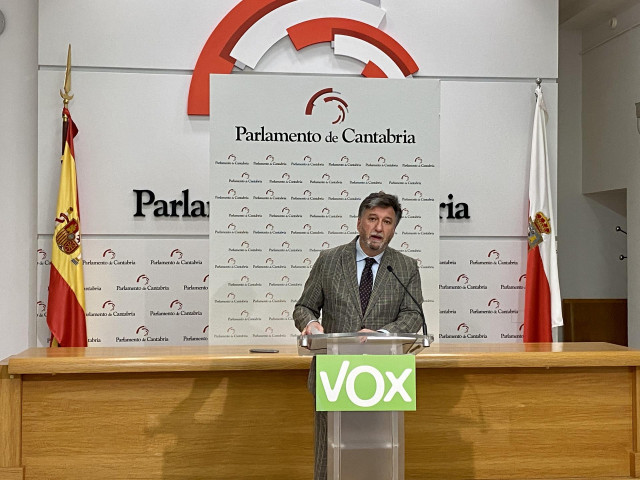 El portavoz de Vox en el Parlamento de Cantabria, Cristóbal Palacio