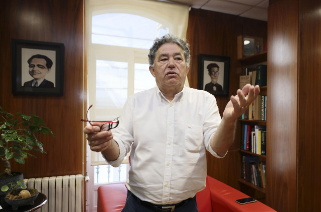 Archivo - El alcalde de Pontevedra, Miguel Anxo Fernández Lores, durante una entrevista con Europa Press, en la Casa Consistorial, a 25 de mayo de 2022, en Pontevedra, Galicia, (España).  Miguel Anxo Fernández comenzó a gobernar en 1999, cuando su partido