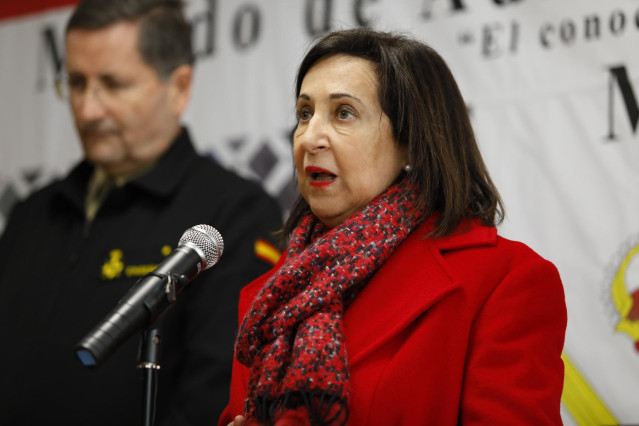 La ministra de Defensa, Margarita Robles, en declaraciones a los medios