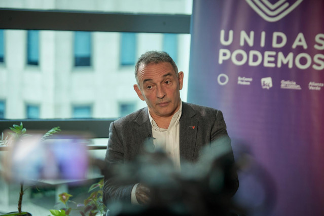 Archivo - El portavoz adjunto de UP, Enrique Santiago