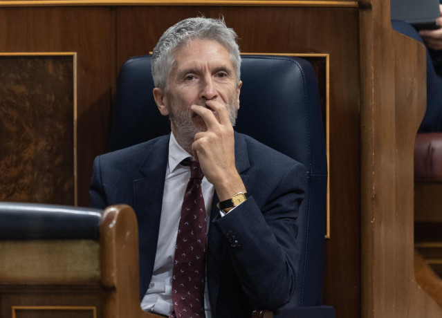 Archivo - El ministro de Interior, Fernando Grande-Marlaska, durante una sesión plenaria