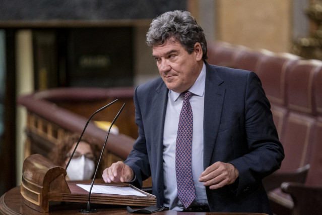 Archivo - El ministro de Inclusión, Seguridad Social y Migraciones, José Luis Escrivá