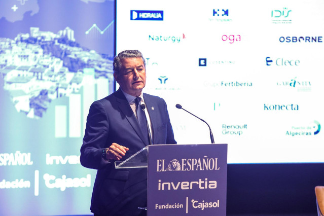 El consejero de la Presidencia, Interior, Diálogo Social y Simplificación Administrativa, Antonio Sanz, interviene en el acto, a 14 de marzo de 2023 en Sevilla, (Andalucía, España). El consejero de la Presidencia, Interior, Diálogo Social y Simplificación