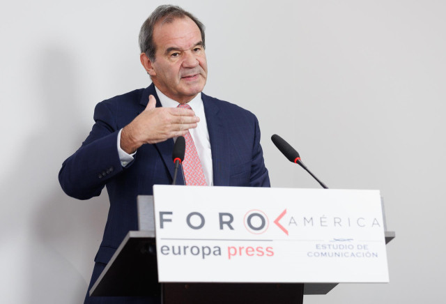 El secretario general Iberoamericano, Andrés Allamand, durante una tribuna informativo de Europa Press