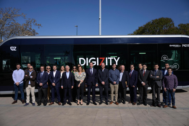 Presentación de DIGIZITY que situará a Zaragoza en la vanguardia de la movilidad urbana del futuro, de la sostenibilidad y de la innovación a través de la inteligencia artificial siendo la primera ciudad en disfrutar de un proyecto ‘pionero’